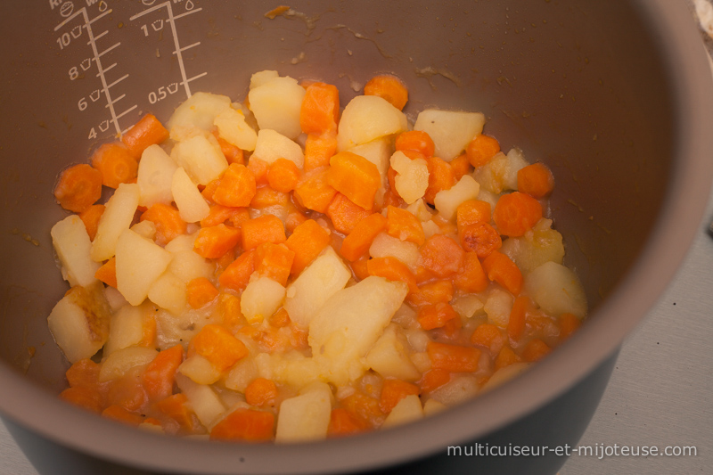 Préparation de la purée au multicuiseur