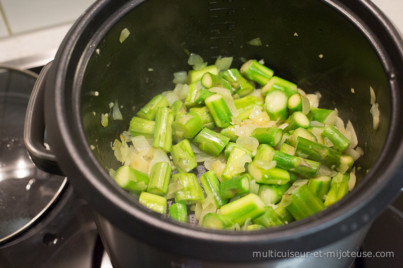 Asperges au multicuiseur