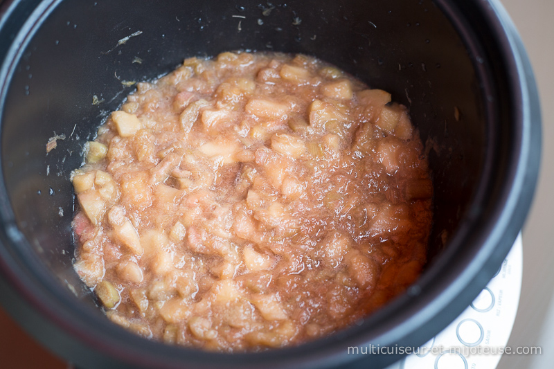 Compote de pomme-rhubarbe au multicuiseur